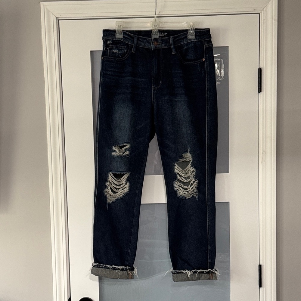 NWOT Judy Blue sz 9/29 Distressed Dark Blue Jeans